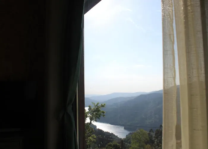 Casa Do Iteiro بيت للعطل Caniçada